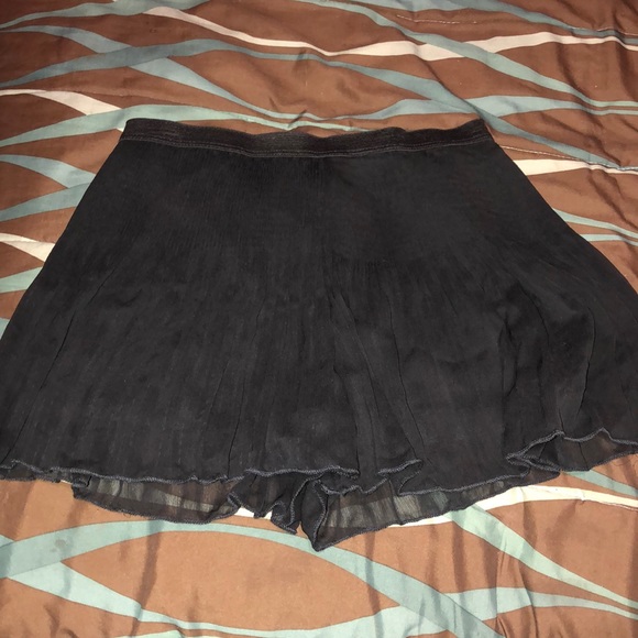 Skirt - Picture 1 of 2